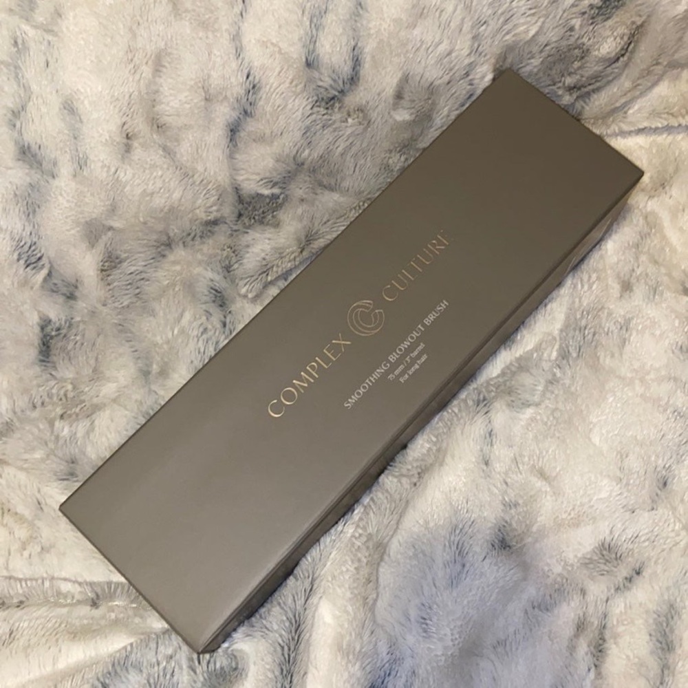 NIB - Complex Culture Smoothing Blowout Brush - 75mm/3” - Retails $159